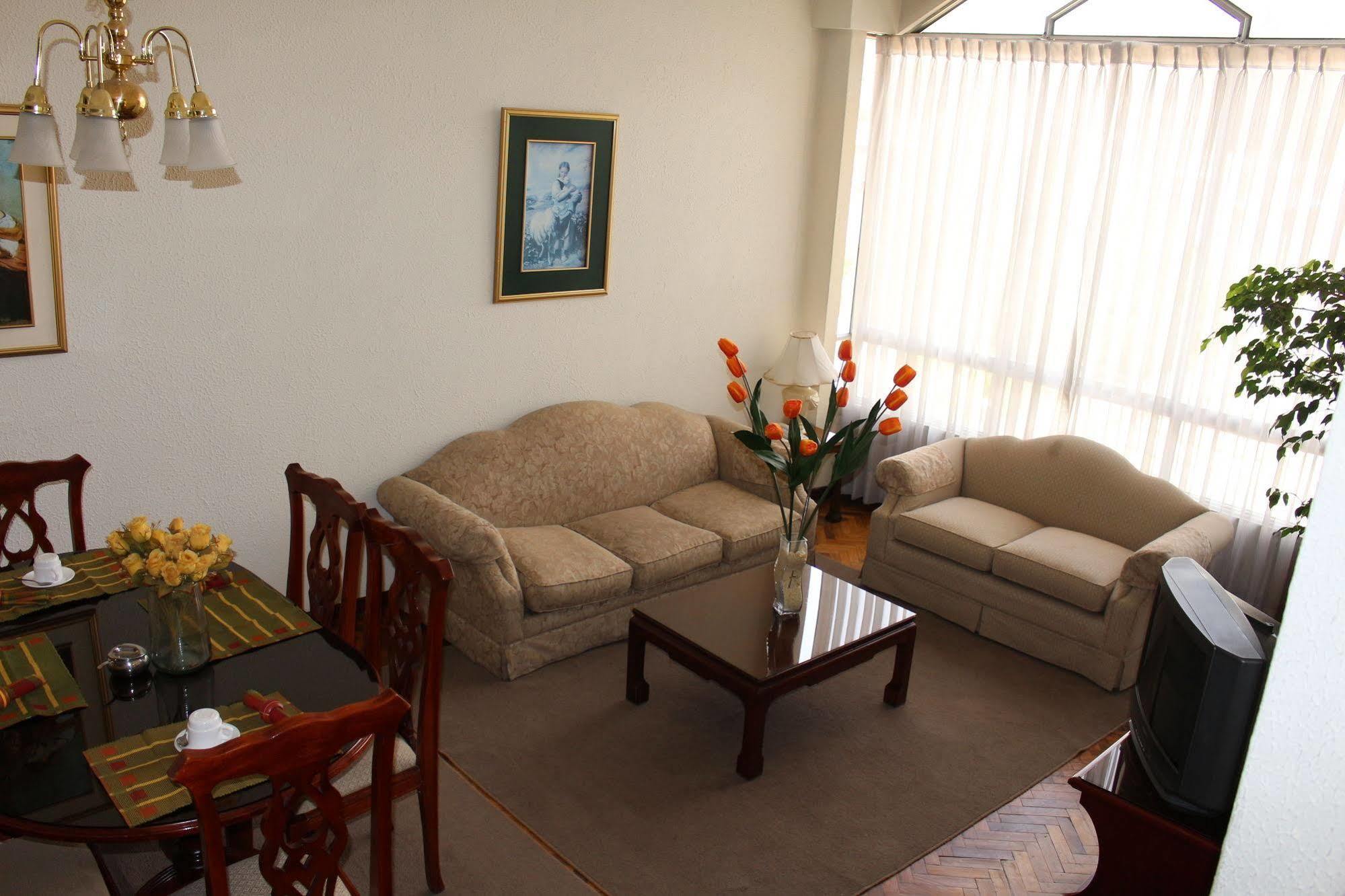 Alcalá Apart Hotel La Paz Esterno foto